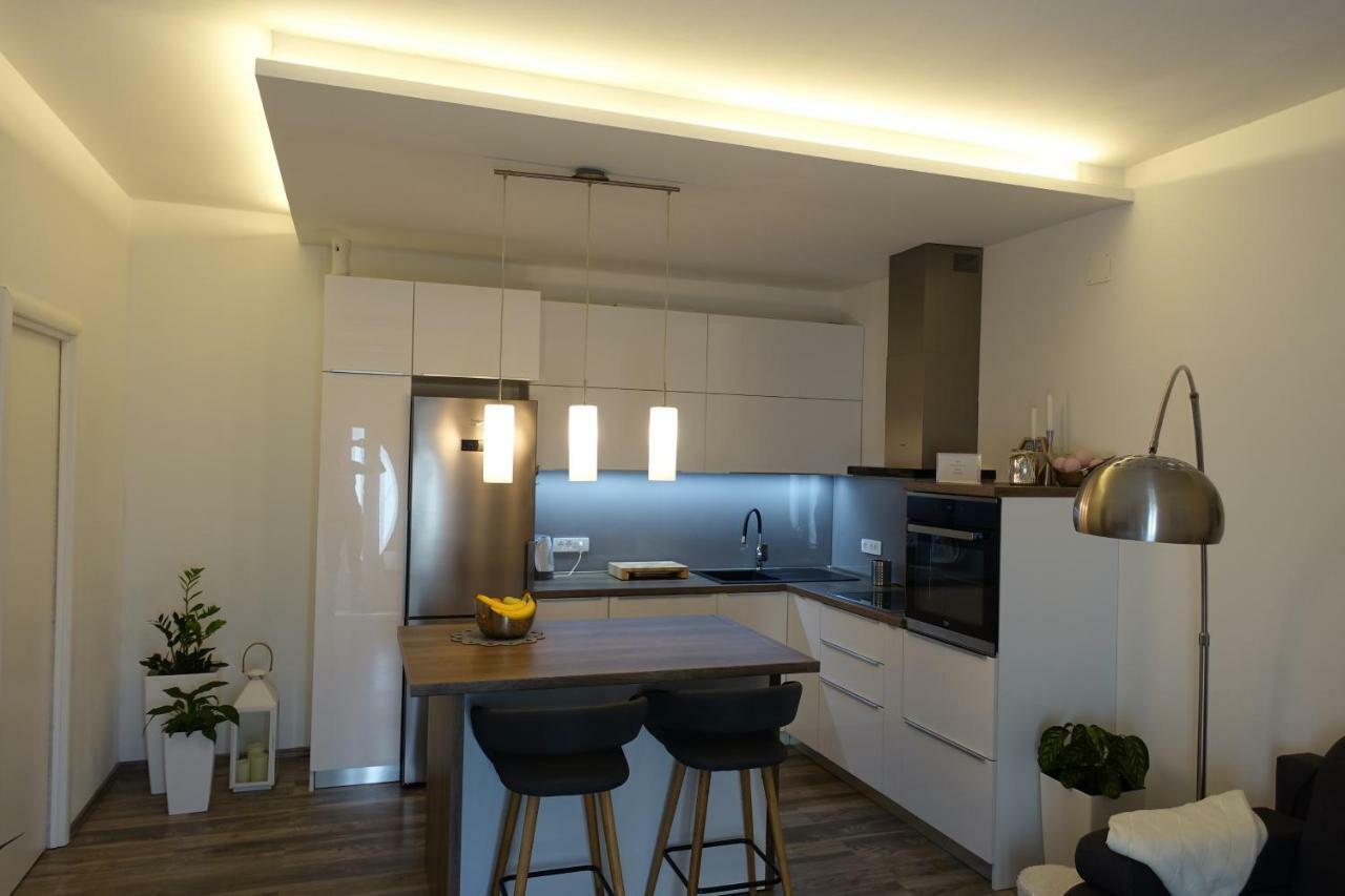 Apartman Maja ボル エクステリア 写真