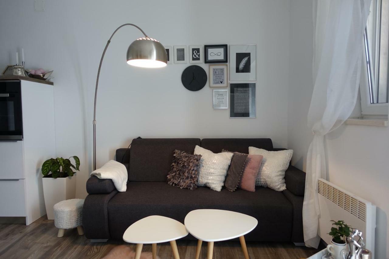 Apartman Maja ボル エクステリア 写真