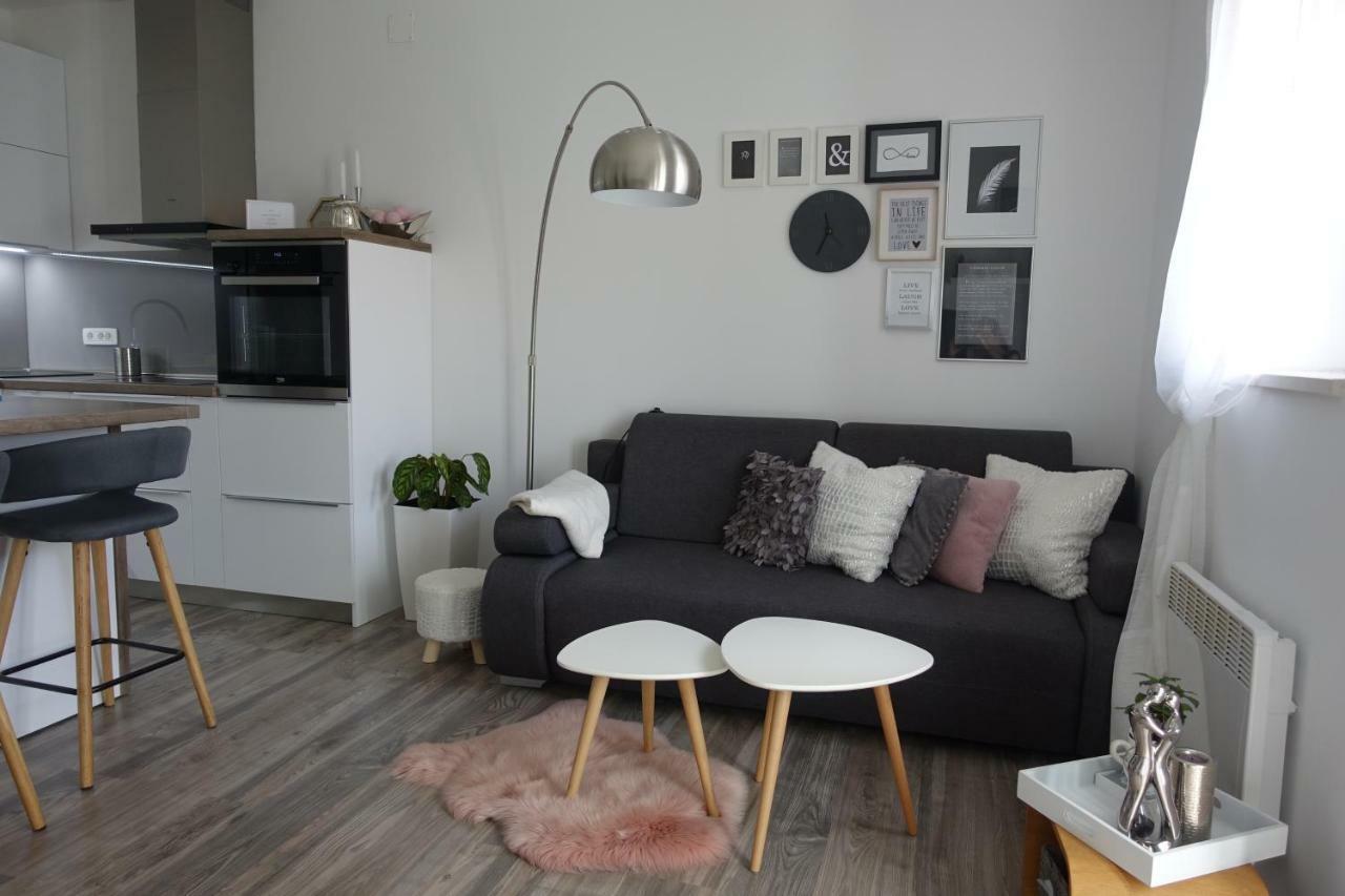 Apartman Maja ボル エクステリア 写真